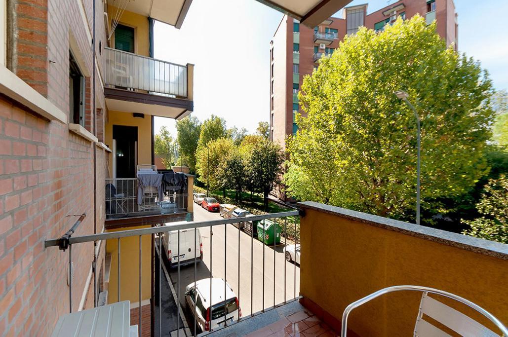 Private Room For Girls Bologna Exterior photo