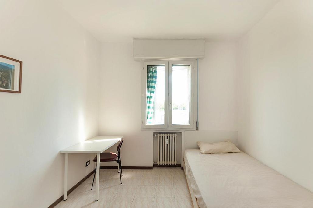 Private Room For Girls Bologna Exterior photo
