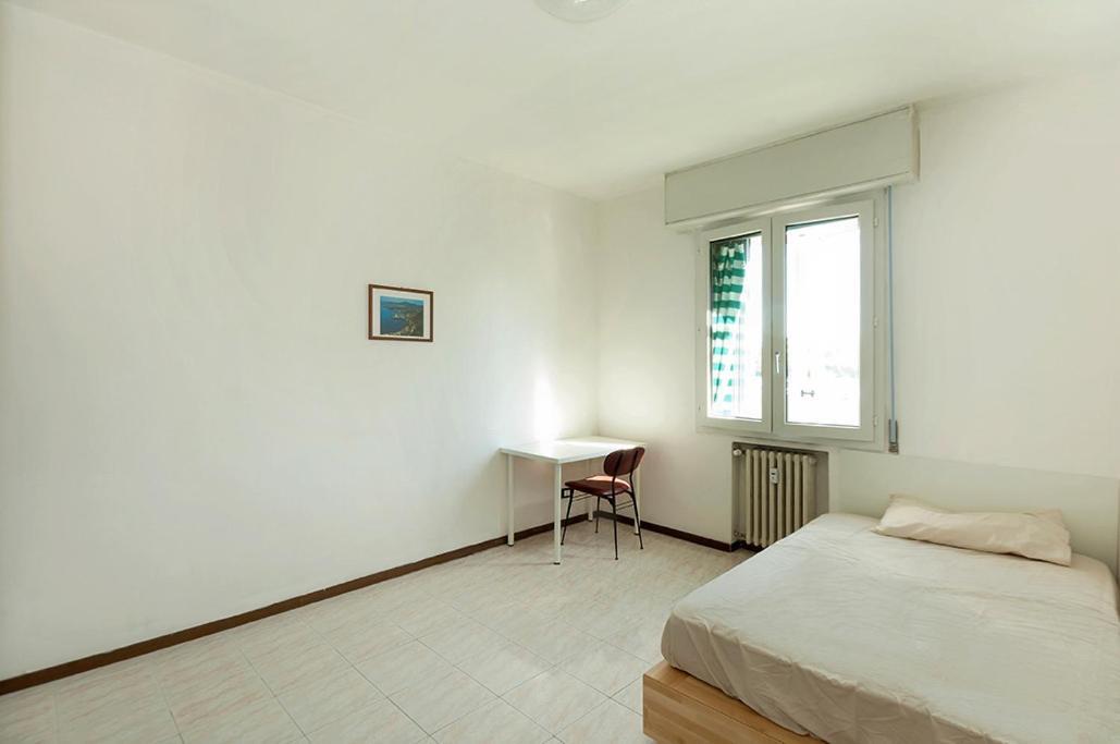 Private Room For Girls Bologna Exterior photo